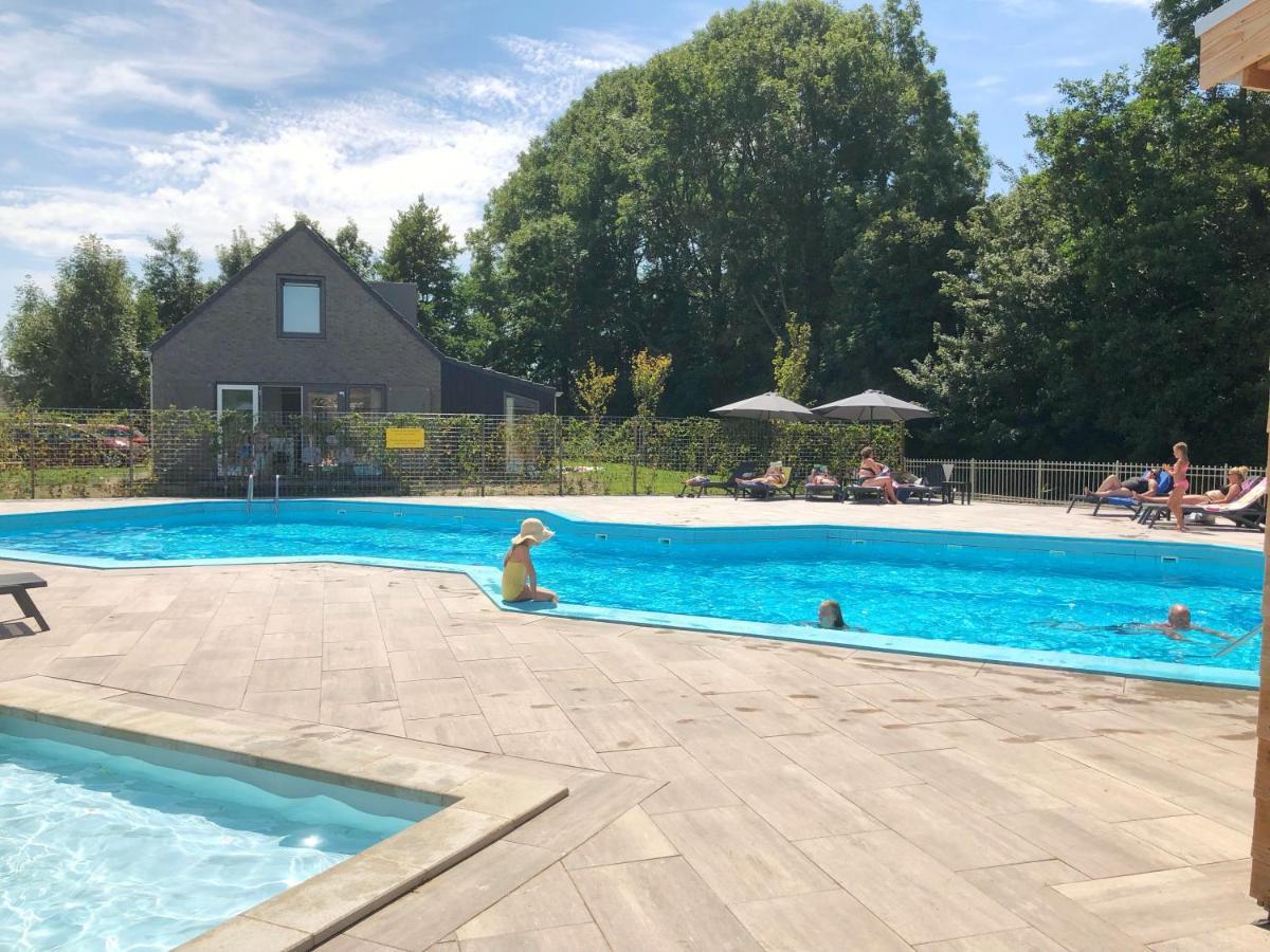 Chalet 575 Op Recreatiepark De Wielen Синт-Мартен Экстерьер фото
